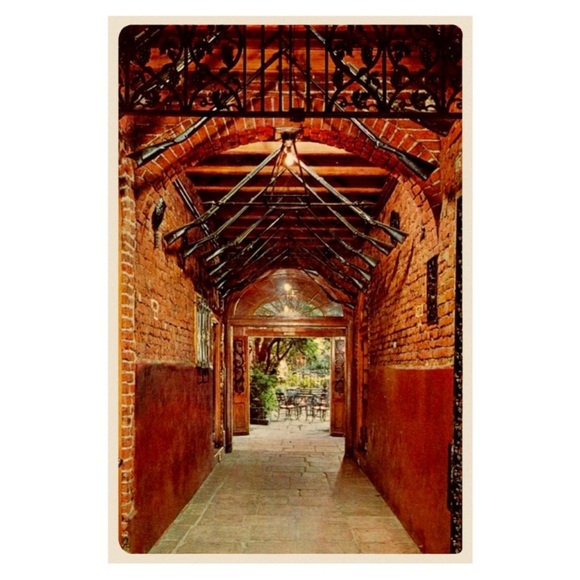 Pat O’Briens Bar New Orleans Louisiana Postcard - Picture 2 of 6